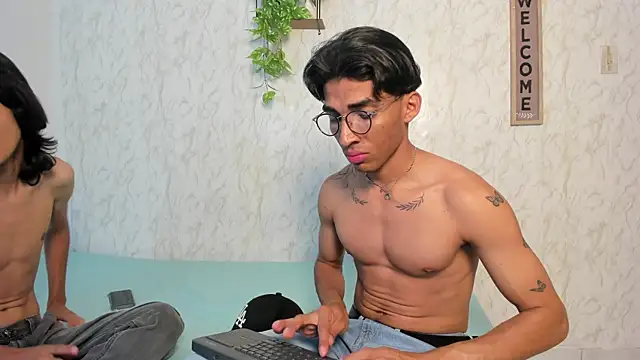 jony honey online show from 04/05/26, 11:39