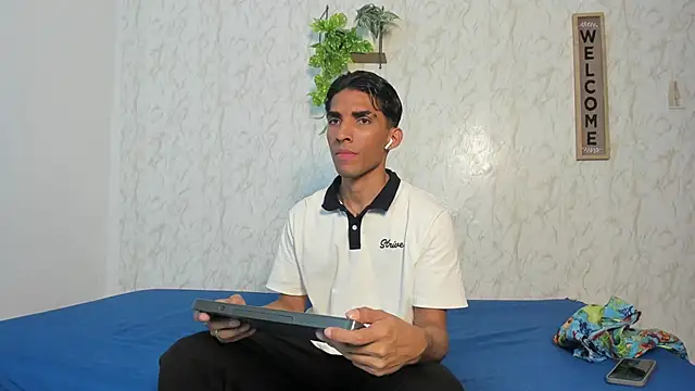 jony honey online show from 01/09/26, 11:50