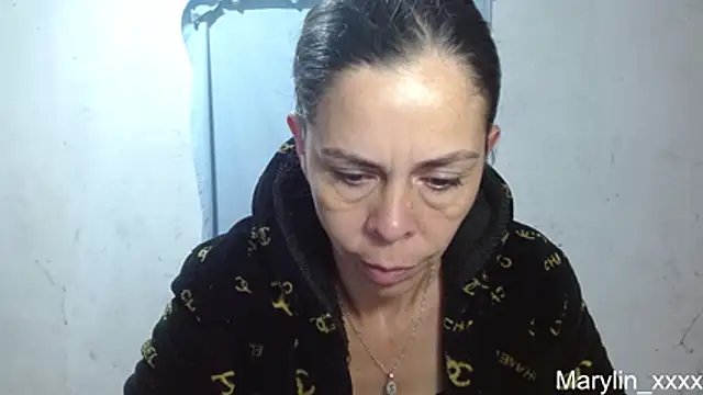 Snapshot of Marilyn_xxxx chatting on 07/08/26, 11:44 Marilyn xxxx online show from 07/08/26, 11:44