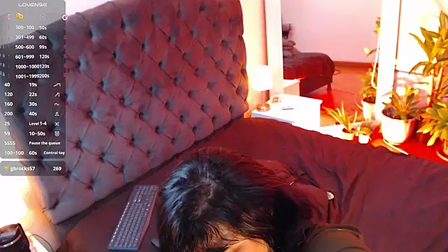 VictoriaMontero30000 online show from 07/11/26, 12:11