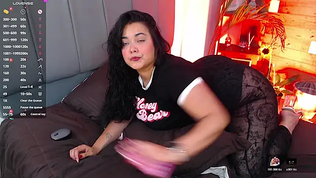 VictoriaMontero30000 online show from 11/08/25, 01:53