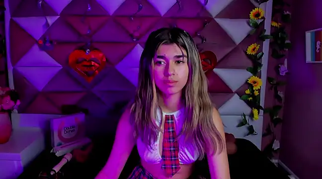 NahomiConnor  online show from 03/17/25, 07:58