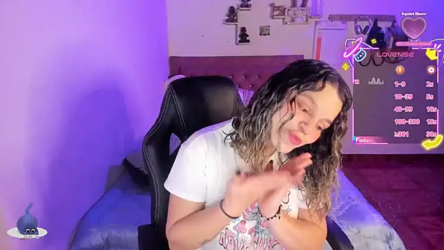 Sabrina Hall  online show from 10/21/25, 02:44