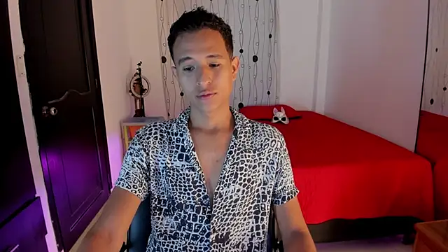 Snapshot of alessandro_wizard chatting on 02/21/25, 12:49 alessandro wizard online show from 02/21/25, 12:49