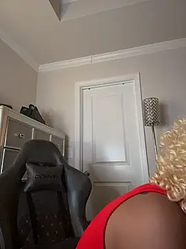 butterflybootyy online show from 12/22/25, 11:54