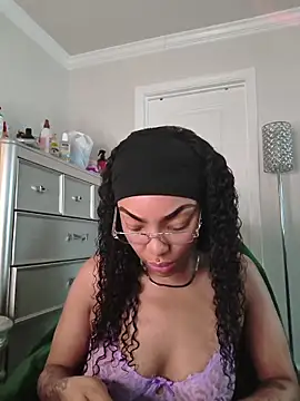 butterflybootyy online show from 05/15/26, 11:19