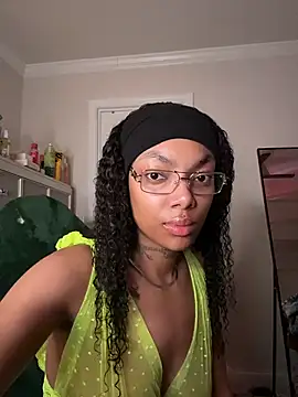 butterflybootyy online show from 04/23/26, 09:49