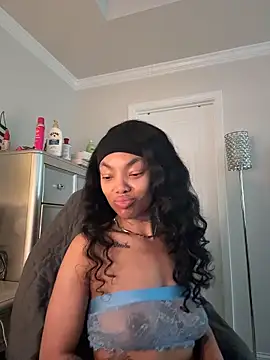 butterflybootyy online show from 04/04/26, 02:01