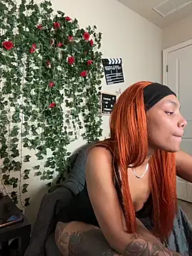 butterflybootyy online show from 11/25/25, 03:07