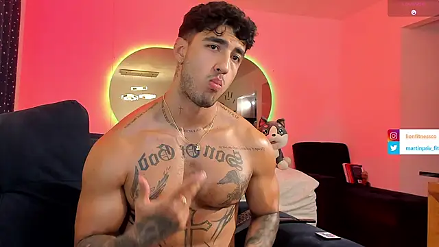 Snapshot of JACOB_MARTINS chatting on 02/21/25, 03:23 JACOB MARTINS online show from 02/21/25, 03:23