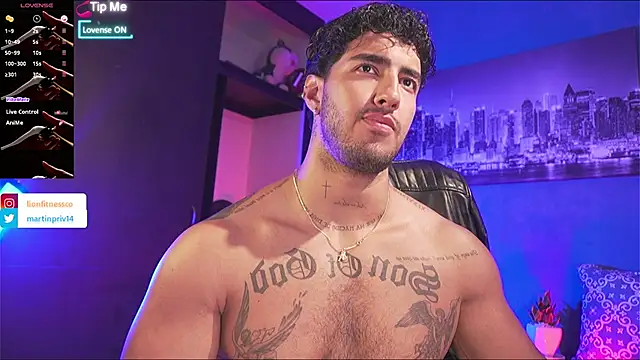 Snapshot of JACOB_MARTINS chatting on 11/10/25, 09:31 JACOB MARTINS online show from 11/10/25, 09:31