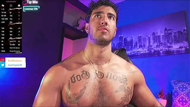 Snapshot of JACOB_MARTINS chatting on 11/04/25, 07:39 JACOB MARTINS online show from 11/04/25, 07:39