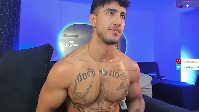 Snapshot of JACOB_MARTINS chatting on 03/11/25, 05:35 JACOB MARTINS online show from 03/11/25, 05:35