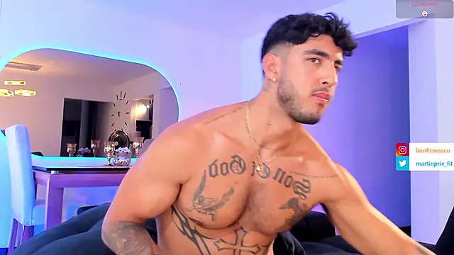 Snapshot of JACOB_MARTINS chatting on 02/12/25, 09:54 JACOB MARTINS online show from 02/12/25, 09:54