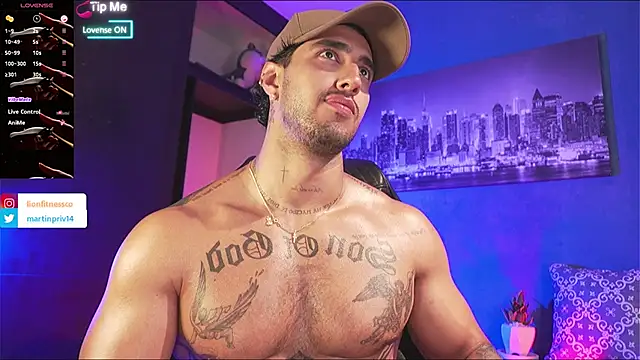 Snapshot of JACOB_MARTINS chatting on 10/15/25, 07:44 JACOB MARTINS online show from 10/15/25, 07:44