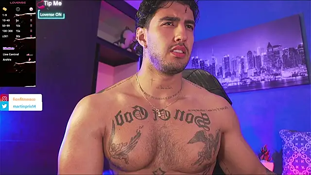 Snapshot of JACOB_MARTINS chatting on 10/01/25, 12:06 JACOB MARTINS online show from 10/01/25, 12:06