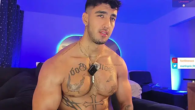 Snapshot of JACOB_MARTINS chatting on 03/01/25, 05:31 JACOB MARTINS online show from 03/01/25, 05:31