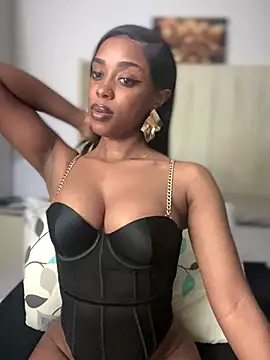 Snapshot of BhadBhad_Kitty chatting on 09/19/25, 08:24 BhadBhad Kitty online show from 09/19/25, 08:24