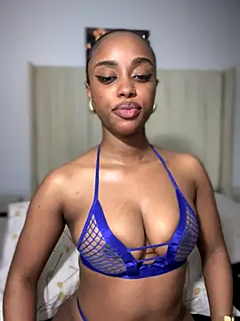 Snapshot of BhadBhad_Kitty chatting on 11/28/25, 02:23 BhadBhad Kitty online show from 11/28/25, 02:23