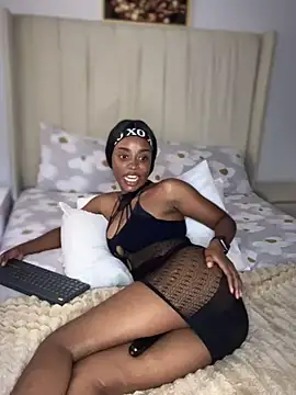 Snapshot of BhadBhad_Kitty chatting on 03/17/25, 07:35 BhadBhad Kitty online show from 03/17/25, 07:35