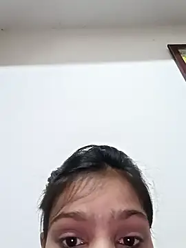 Snapshot of Riyu_05 chatting on 02/08/25, 06:01 Riyu 05 online show from 02/08/25, 06:01