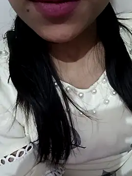 Snapshot of Riyu_05 chatting on 03/04/25, 06:37 Riyu 05 online show from 03/04/25, 06:37