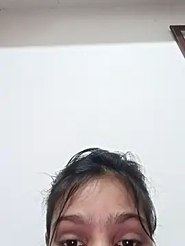 Snapshot of Riyu_05 chatting on 02/07/25, 08:01 Riyu 05 online show from 02/07/25, 08:01