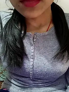 Snapshot of Riyu_05 chatting on 02/14/25, 11:10 Riyu 05 online show from 02/14/25, 11:10