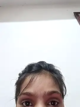 Snapshot of Riyu_05 chatting on 02/17/25, 06:42 Riyu 05 online show from 02/17/25, 06:42