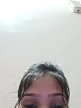 Snapshot of Riyu_05 chatting on 02/18/25, 09:54 Riyu 05 online show from 02/18/25, 09:54