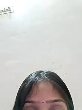 Snapshot of Riyu_05 chatting on 03/10/25, 10:28 Riyu 05 online show from 03/10/25, 10:28