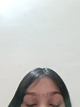 Snapshot of Riyu_05 chatting on 02/03/25, 10:03 Riyu 05 online show from 02/03/25, 10:03