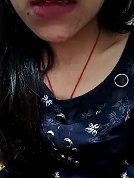 Snapshot of Riyu_05 chatting on 03/03/25, 10:28 Riyu 05 online show from 03/03/25, 10:28