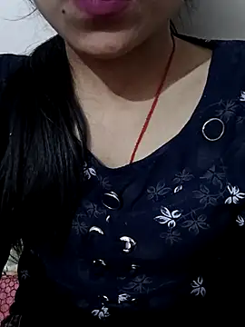 Snapshot of Riyu_05 chatting on 03/08/25, 10:00 Riyu 05 online show from 03/08/25, 10:00