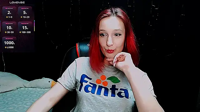 Snapshot of AgathaNoxe chatting on 02/06/25, 01:27 AgathaNoxe online show from 02/06/25, 01:27