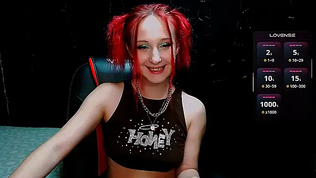 Snapshot of AgathaNoxe chatting on 03/08/25, 02:34 AgathaNoxe online show from 03/08/25, 02:34