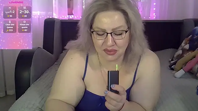 AngelinaGlam online show from 01/15/26, 10:18