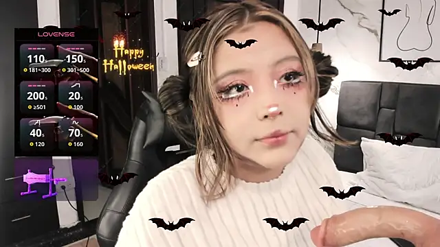 Teen sofia  online show from 10/28/25, 04:13