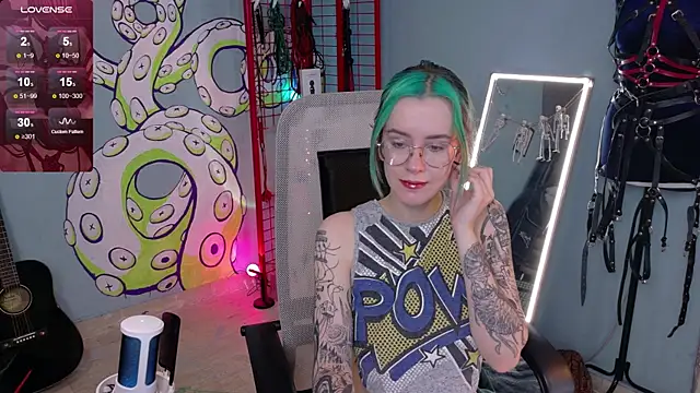 Snapshot of Cumpotik_Eve chatting on 02/12/26, 02:22 Cumpotik Eve online show from 02/12/26, 02:22