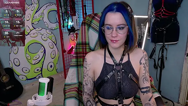 Snapshot of Cumpotik_Eve chatting on 02/20/26, 03:03 Cumpotik Eve online show from 02/20/26, 03:03