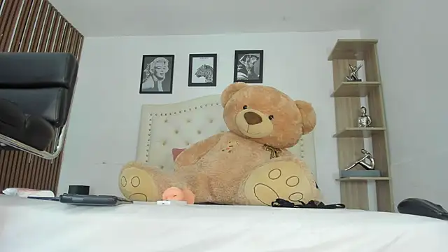 Dani Sweet Ts online show from 07/17/26, 11:02
