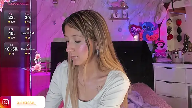 Snapshot of ariana_rosse__ chatting on 02/15/26, 01:39 ariana rosse online show from 02/15/26, 01:39