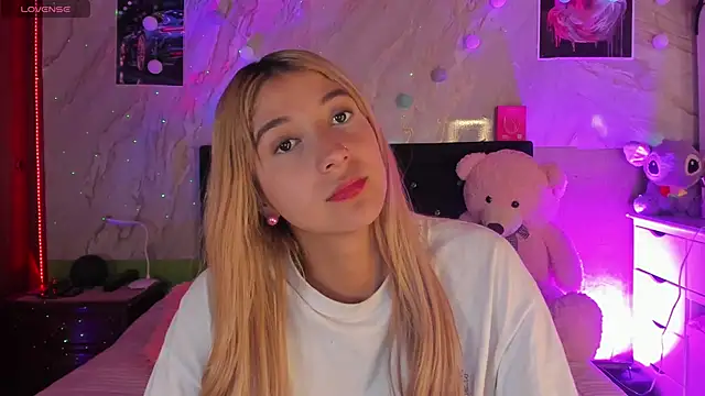 Snapshot of ariana_rosse__ chatting on 09/29/25, 11:05 ariana rosse online show from 09/29/25, 11:05