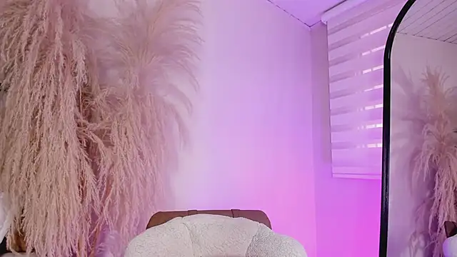 Snapshot of ariana_rosse__ chatting on 02/04/25, 03:36 ariana rosse online show from 02/04/25, 03:36