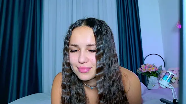 Snapshot of Brenda_M00n chatting on 10/15/25, 03:09 Brenda M00n online show from 10/15/25, 03:09