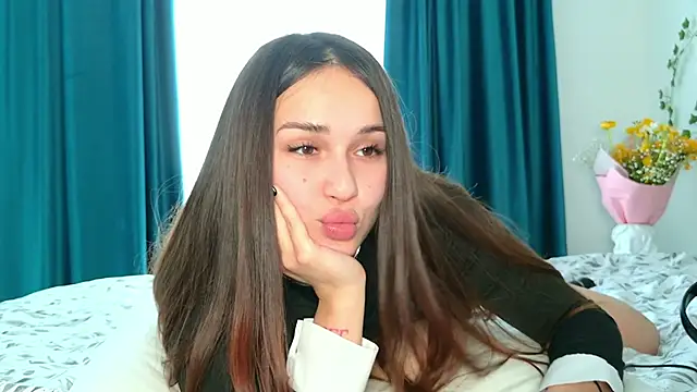 Snapshot of Brenda_M00n chatting on 03/14/25, 10:39 Brenda M00n online show from 03/14/25, 10:39