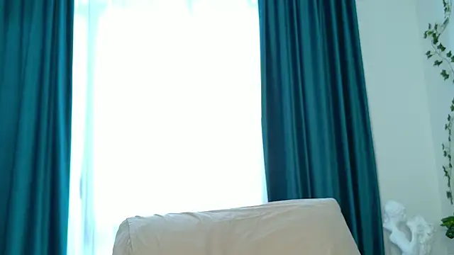 Snapshot of Brenda_M00n chatting on 02/22/25, 07:34 Brenda M00n online show from 02/22/25, 07:34
