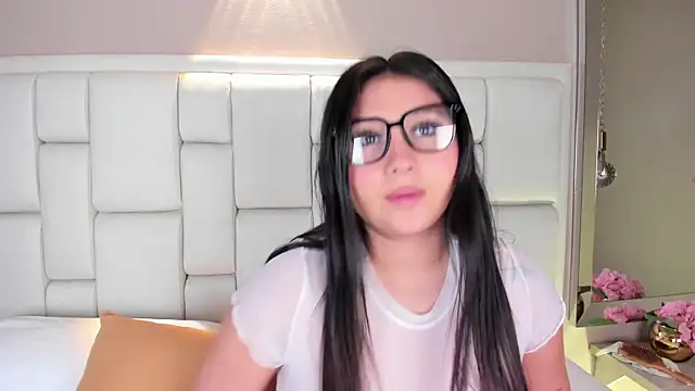 AvyMilton online show from 01/10/26, 11:27