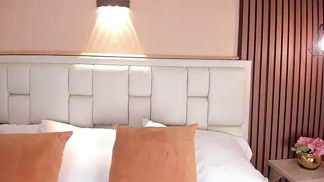 AvyMilton online show from 03/16/26, 11:47