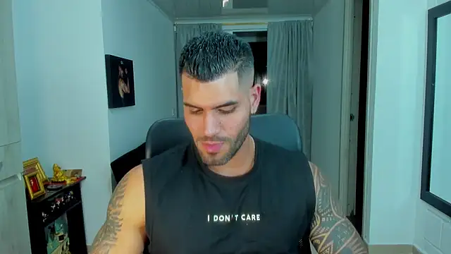 Snapshot of SamirHazard97 chatting on 01/09/26, 01:12 SamirHazard97 online show from 01/09/26, 01:12